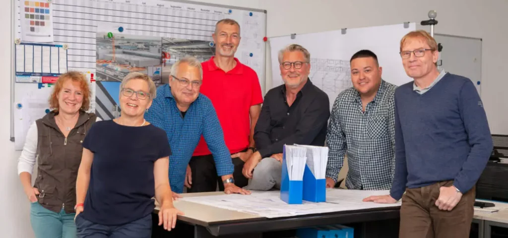 INT-BAU Team auf der Baustelle